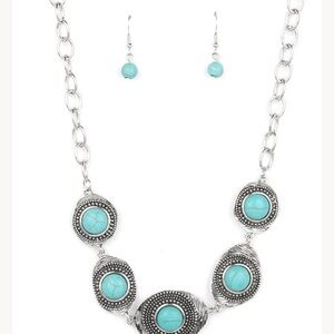 Homestead Harmony Necklace/Earrings NWT